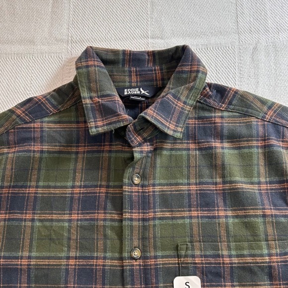 Eddie Bauer Mens Green Plaid Flannel Button Down Shirt S NWT $80 Rugged Outdoor - Picture 2 of 7